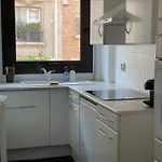 Διαμέρισμα Typical French Appt For 4 Near Eiffel Tower Παρίσι