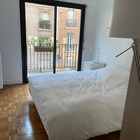 아파트 Typical French Appt For 4 Near Eiffel Tower